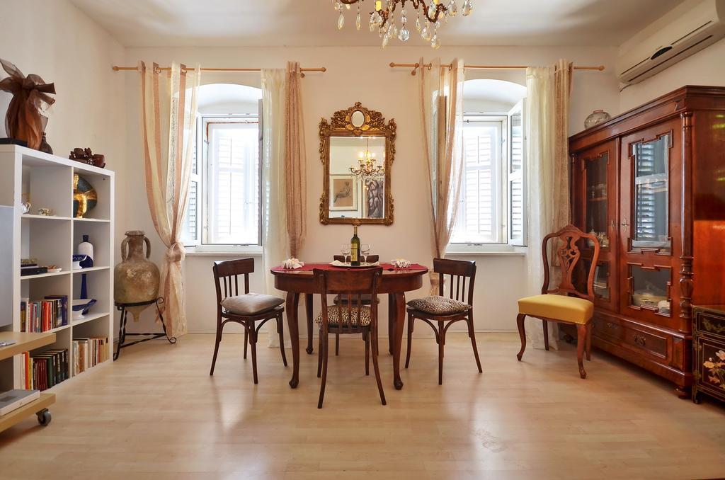 Apartment Pere S Mora Mimice Zimmer foto