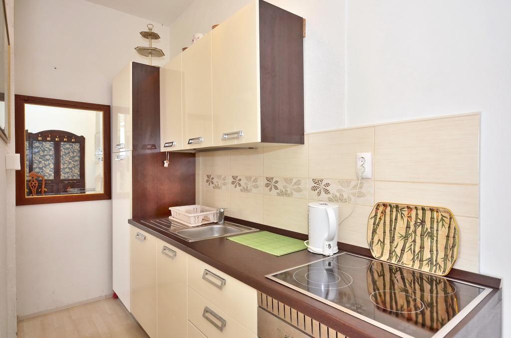 Apartment Pere S Mora Mimice Zimmer foto