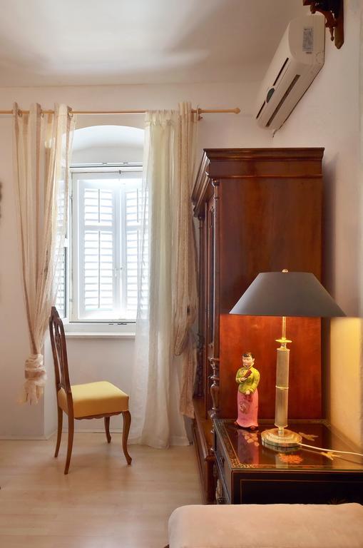 Apartment Pere S Mora Mimice Zimmer foto